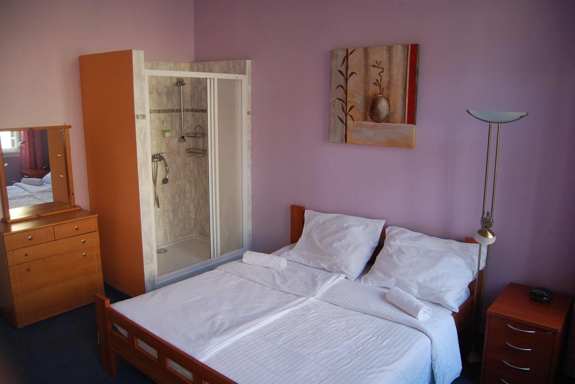 Otel Club 3*